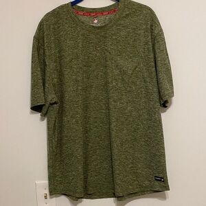 Canada weather gear Men's Green T-Shirt, one pocket. Soft fabric